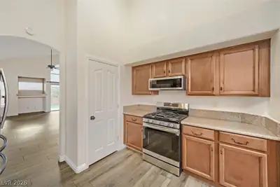 7909 Aviano Pines Avenue, Las Vegas, NV 89129 Kitchen