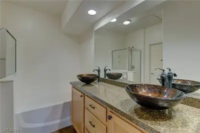 3975 North Hualapai Way 217, Las Vegas, NV 89129 Primary Bathroom