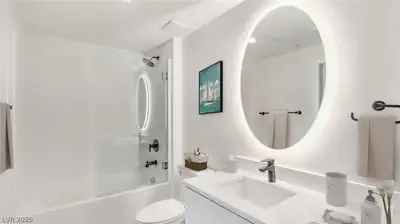 250 South City Parkway 173, Las Vegas, NV 89106 Bathroom