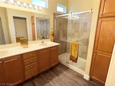 5105 Vincitor Street, Las Vegas, NV 89135 Primary Bathroom