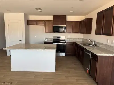 4627 Chestnut Bark Court, Las Vegas, NV 89147 Kitchen