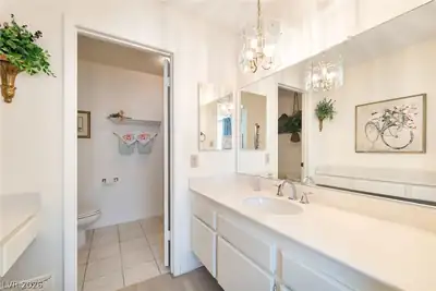 1784 Mapleton Lane, Las Vegas, NV 89119 Primary Bathroom