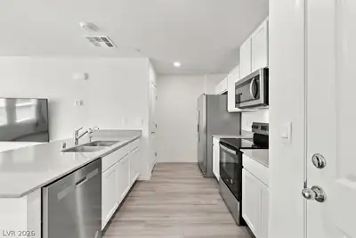 4841 Wine Ridge Avenue, Las Vegas, NV 89141 Kitchen