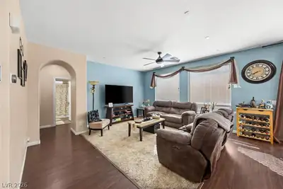 9879 Serona Heights Court, Las Vegas, NV 89178 Living Room