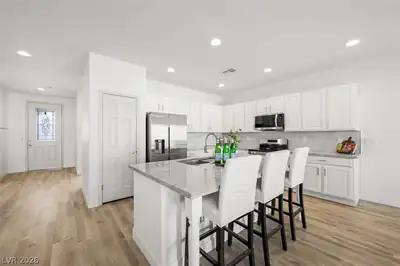 2088 Sawtooth Mountain Drive, Henderson, NV 89044 Kitchen