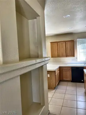 4670 San Vito Street, Las Vegas, NV 89147 Kitchen