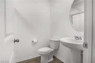 6022 S. Tomsik Street, Las Vegas, NV 89113 Bathroom