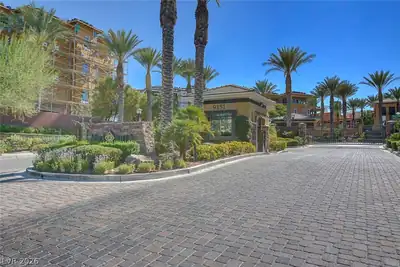 9129 Las Manaitas Avenue 302, Las Vegas, NV 89144 Community