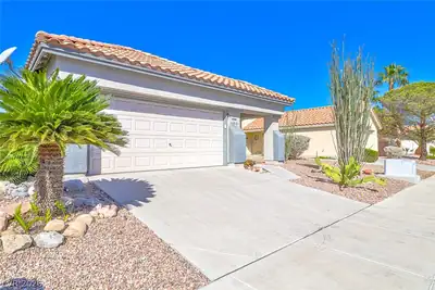 1853 Spangle Drive, Las Vegas, NV 89108 Front of Structure