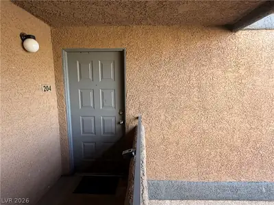 240 Mission Catalina Lane 204, Las Vegas, NV 89107 Entry