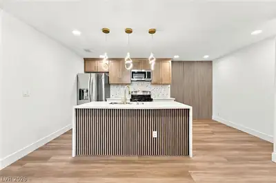 2200 South Fort Apache Road 2011, Las Vegas, NV 89117 Kitchen