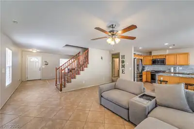 6384 Hotchkiss Court, Las Vegas, NV 89110 Living Room