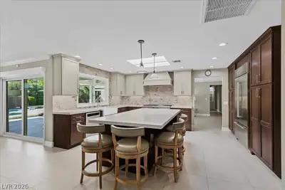 204 Rosemary Lane, Las Vegas, NV 89107 