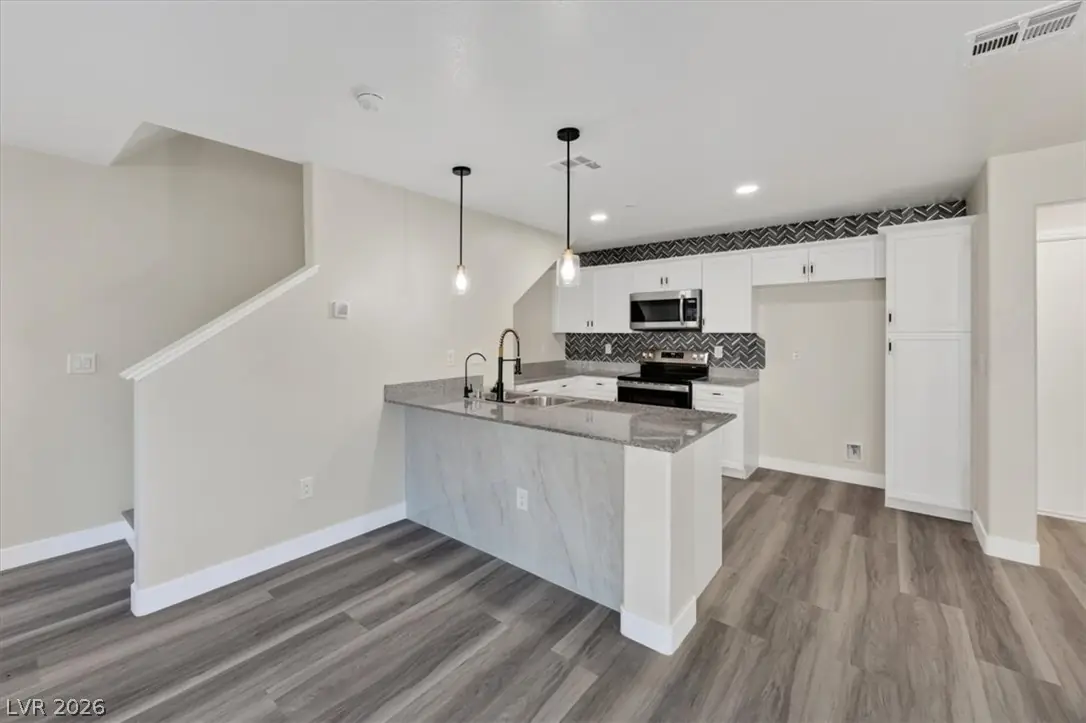 6811 Sage Gold Court, North Las Vegas, NV 89086