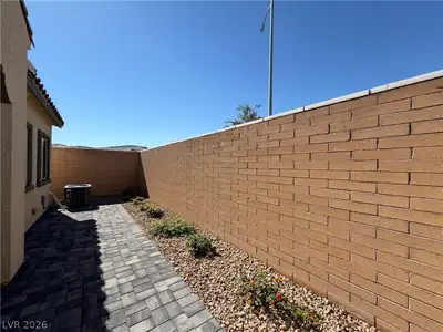 1181 Desert Lark Street, Henderson, NV 89011 Yard