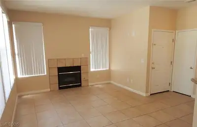 251 South Green Valley Parkway 4414, Henderson, NV 89012 Living Room