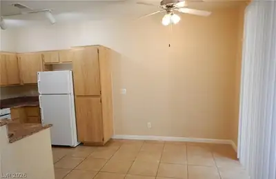 251 South Green Valley Parkway 4414, Henderson, NV 89012 Dining Area