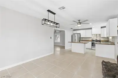 4051 Springhill Avenue, Las Vegas, NV 89121 Dining Area