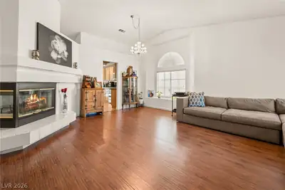 9803 Frosty Canyon Court, Las Vegas, NV 89183 