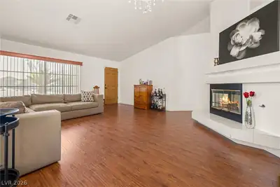 9803 Frosty Canyon Court, Las Vegas, NV 89183 