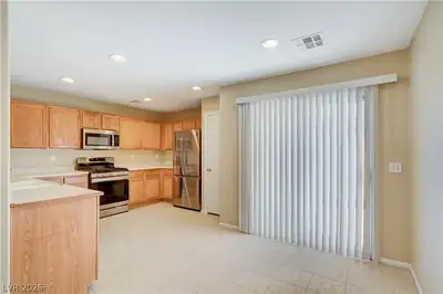 10294 Keystone Pastures Street, Las Vegas, NV 89183 Kitchen