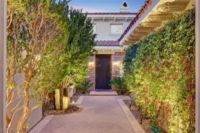 2952 Brighton Creek Court, Las Vegas, NV 89135 