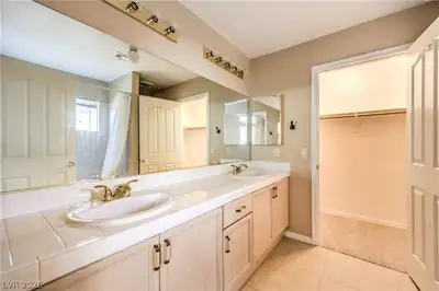 4606 Ashington Street, Las Vegas, NV 89147 Primary Bathroom