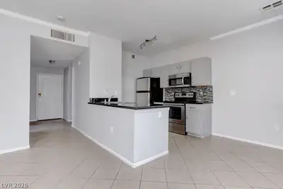2900 Sunridge Heights Parkway 418, Henderson, NV 89052 Kitchen