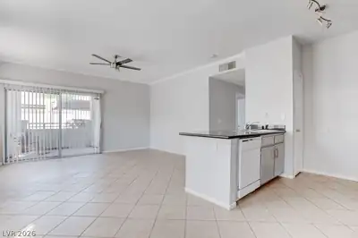 2900 Sunridge Heights Parkway 418, Henderson, NV 89052 Living Room