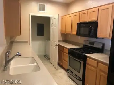 8777 Maule Avenue 2160, Las Vegas, NV 89148 Kitchen
