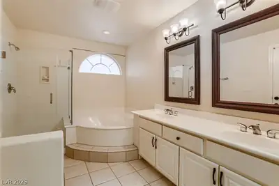 10995 Royal Highlands Street, Las Vegas, NV 89141 Primary Bathroom