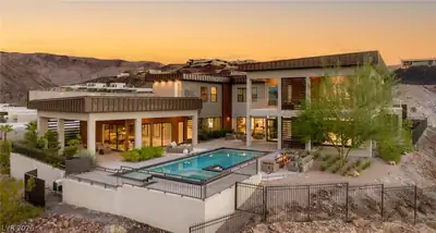 629 Dragon Peak Drive, Henderson