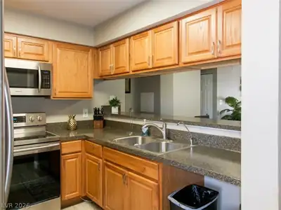 2016 Mesquite Lane 204, Laughlin, NV 89029 Kitchen