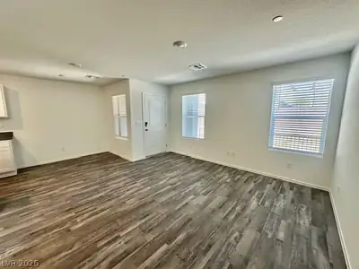 7368 Monique Creek Street, North Las Vegas, NV 89084 Living Room