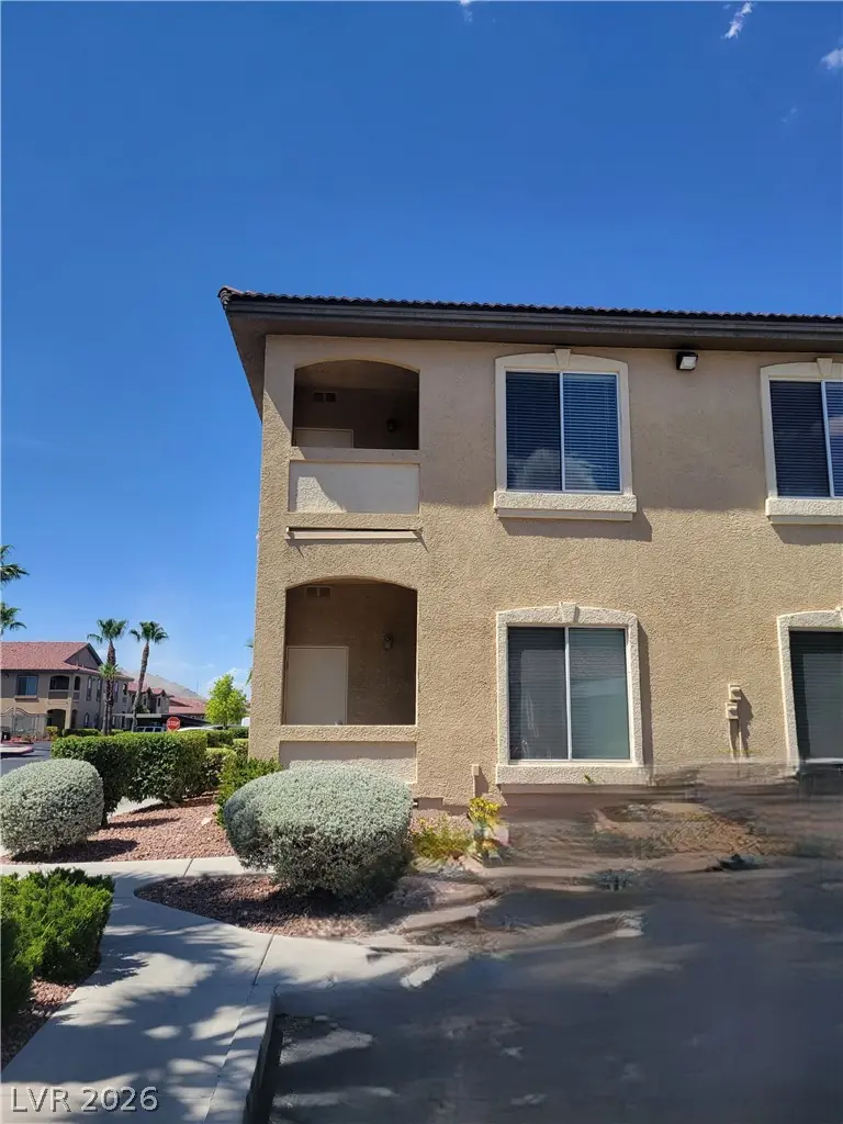 10650 Calico Mountain Avenue 204, Las Vegas, NV 89129