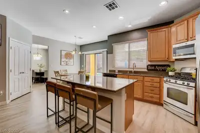 10417 Walworth Avenue, Las Vegas, NV 89166 Kitchen