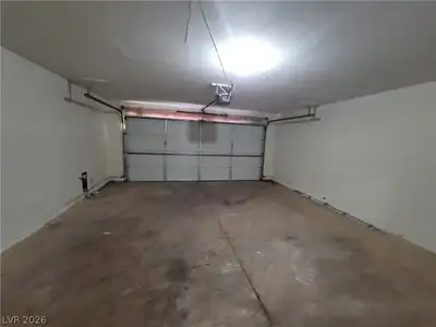 1915 Winter Hill Street, Las Vegas, NV 89106 Garage