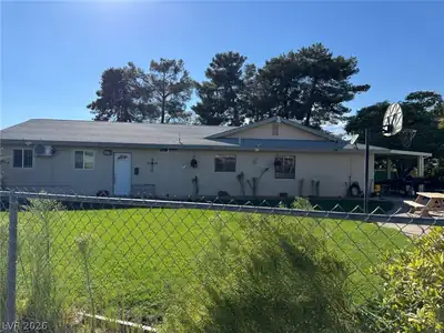 7920 Hickam Avenue, Las Vegas, NV 89129 Yard