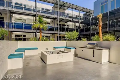 8925 West Flamingo Road 111, Las Vegas, NV 89147 Patio