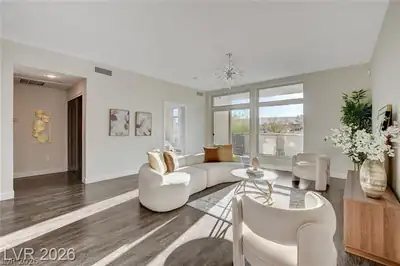 8925 West Flamingo Road 111, Las Vegas, NV 89147 Living Room