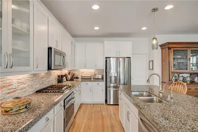 1224 Cactus Needle Avenue, North Las Vegas, NV 89031 Kitchen