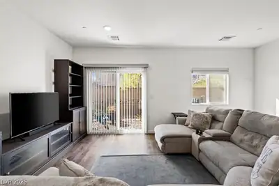 4105 Venus Falls Avenue 66, North Las Vegas, NV 89084 Living Room