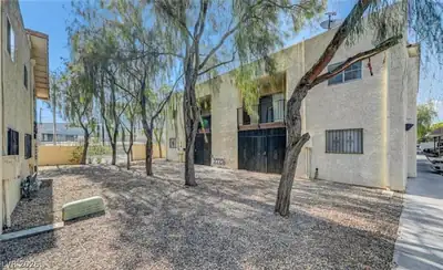3240 Cameron Street A, Las Vegas, NV 89102 Yard