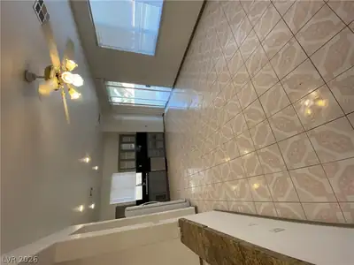 1368 Angel Falls Street, Las Vegas, NV 89142 Kitchen