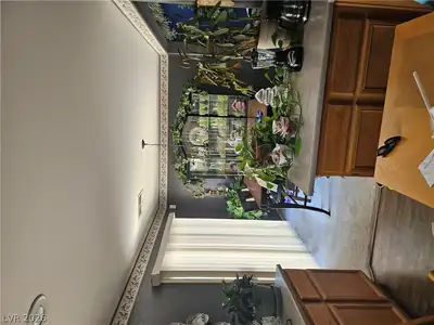 4212 North Walnut Glen Drive, Las Vegas, NV 89115 Dining Area