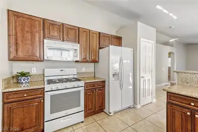 2146 Sunset Vista Avenue, Henderson, NV 89052 Kitchen
