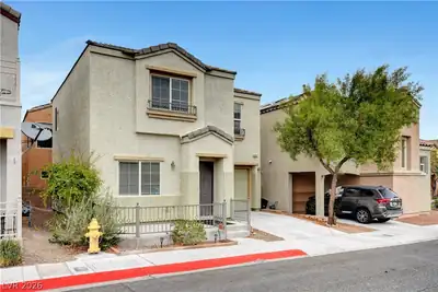9052 Pearl Cotton Avenue, Las Vegas, NV 89149 Front of Structure