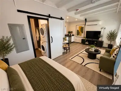 218 South 11th Street 4, Las Vegas, NV 89101 