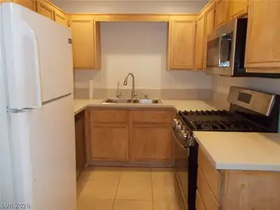 5621 Lago Court, Las Vegas, NV 89118 