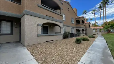 5260 MISSION MONTEREY Lane 106, Las Vegas